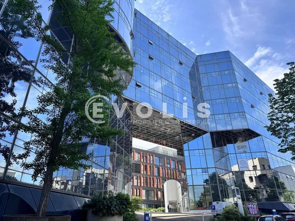 Bureaux 1989 m²