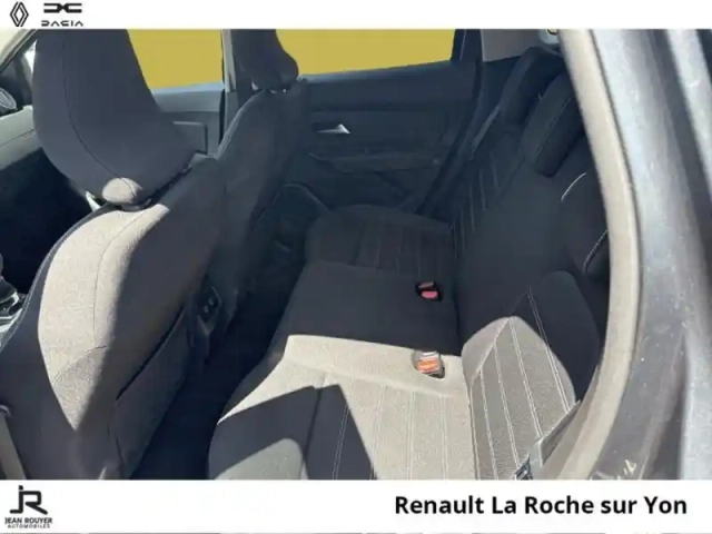 Dacia Duster 1.5 blue dci 115ch prestige + 4x2 — photo 4