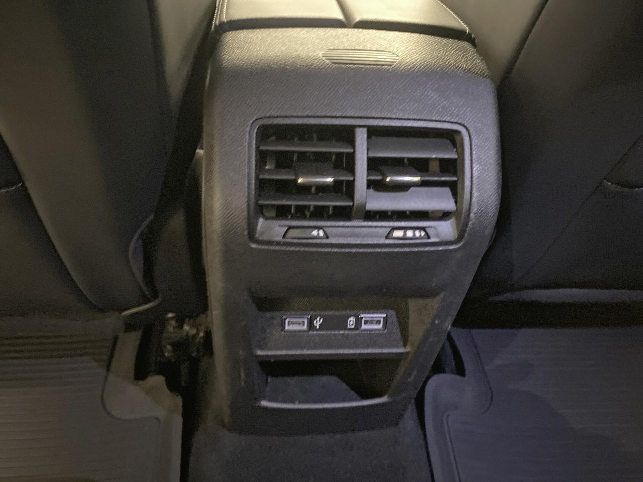 Peugeot 308 phev 180 e-eat8 allure pack — photo 22