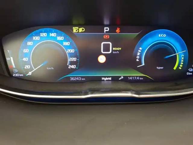 Peugeot 3008 hybrid 225 e-eat8 — photo 43