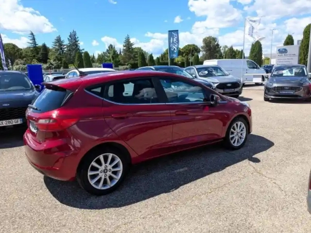 Ford Fiesta 1.0 ecoboost 100ch stop&amp;start titanium 5p euro6.2 — photo 6