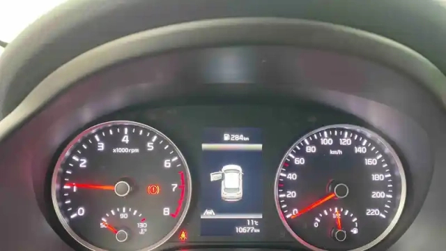 Kia Stonic 1.0 t-gdi 100 ch bvm6 — photo 21