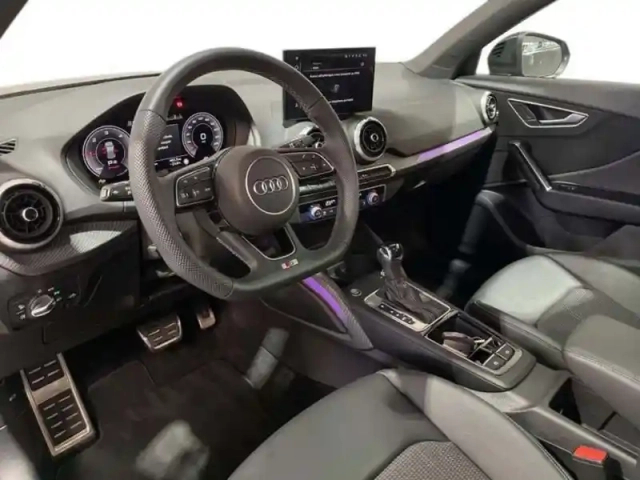 Audi Q2 35 tdi 150 s tronic 7 s line plus — photo 9