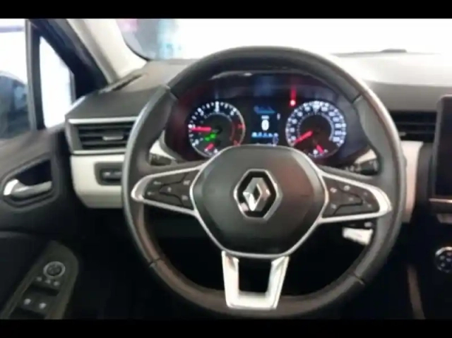Renault Clio 1.0 tce 90ch evolution — photo 15