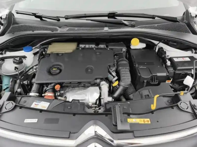 Citroën C3 bluehdi 100 ch bvm6 plus — photo 7