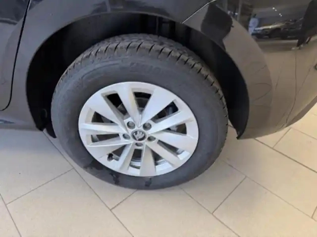 Skoda Kamiq 1.0 tsi evo 2 95ch selection — photo 12