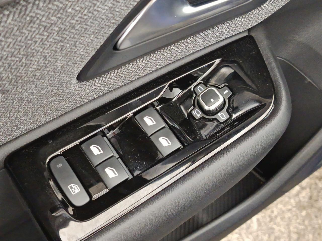 Citroën C5 X hybride rechargeable 225 s&s e-eat8 feel pack — photo 21