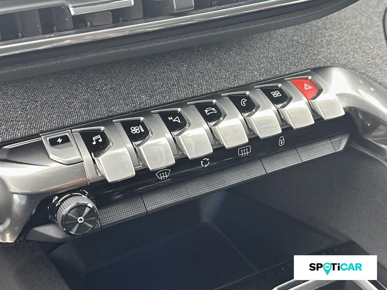 Peugeot 3008 hybrid 225ch roadtrip e-eat8 — photo 15