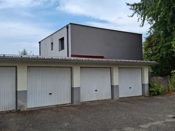 Stationnement Location Valentigney   50€