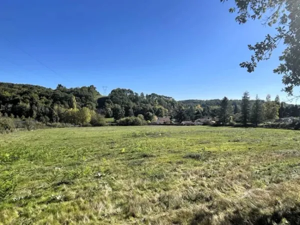 Terrain 1350 m²