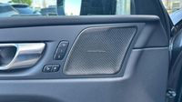 Volvo Xc60 T6 Hybride Rechargeable 253 + 145ch Plus Style Dark Geartronic 8 AWD — photo 31
