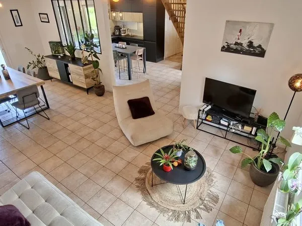 Maison individuelle 160 m² - 4 chambres ? 3 600 m² ? Vue cam