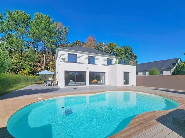 SAINTE-HELENE : Maison contemporaine idéalement siuée