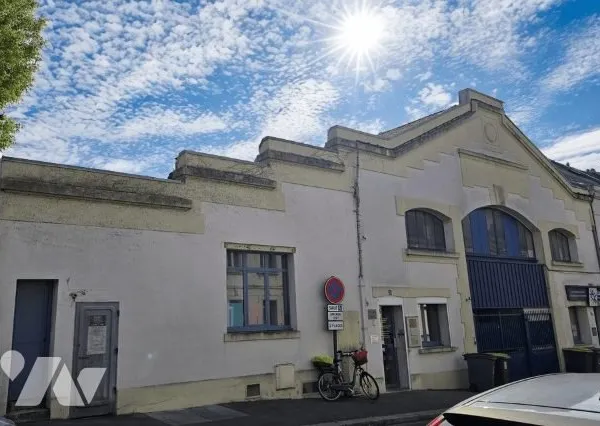 Local d'activités 275 m²