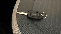 Renault Twingo 1.0 SCe 75ch Zen - 20 — photo 16