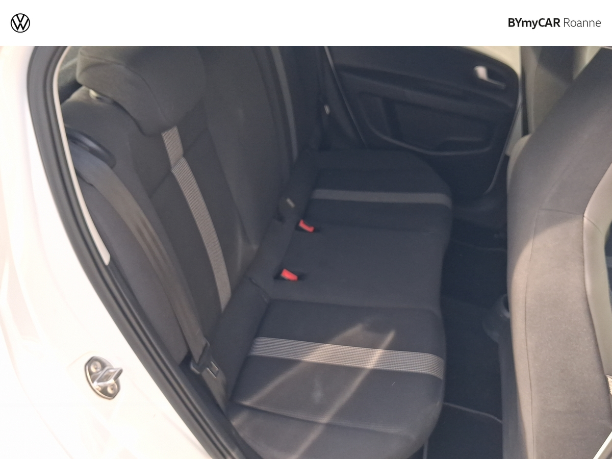 Volkswagen e-UP Electrique — photo 15
