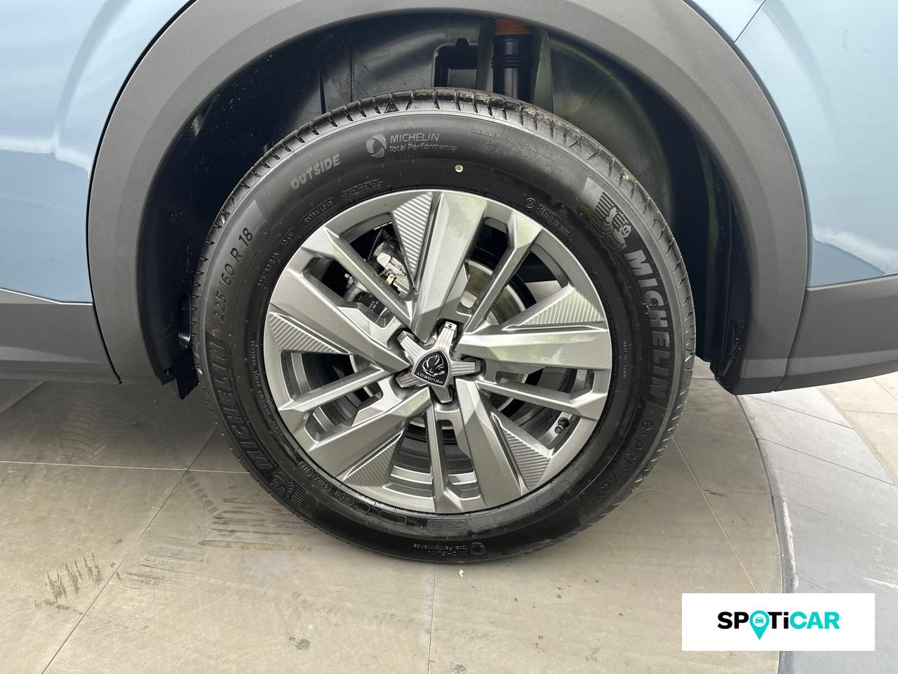 Peugeot 5008 hybrid 145ch allure e-dcs6 — photo 11