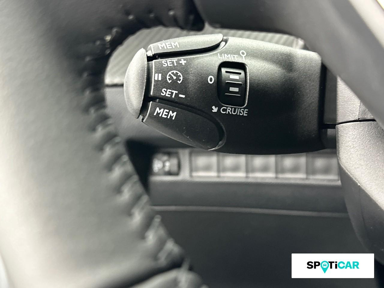 Peugeot 2008 1.2 100ch s&s style — photo 18