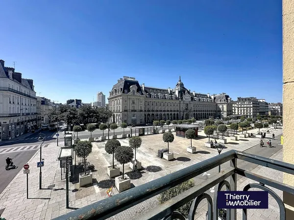 HYPERCENTRE - RÉPUBLIQUE