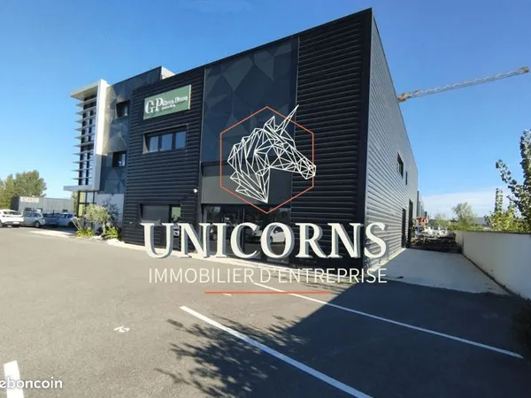 Bureaux 280 m²