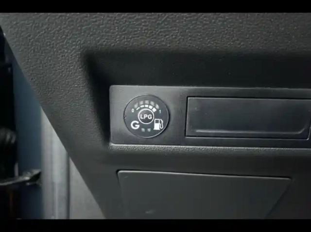 Renault Captur 1.0 eco-g 100ch evolution — photo 15