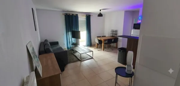 Vends appartement meublé avec balcon