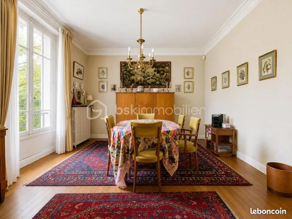 Maison 11 pièces 192 m²