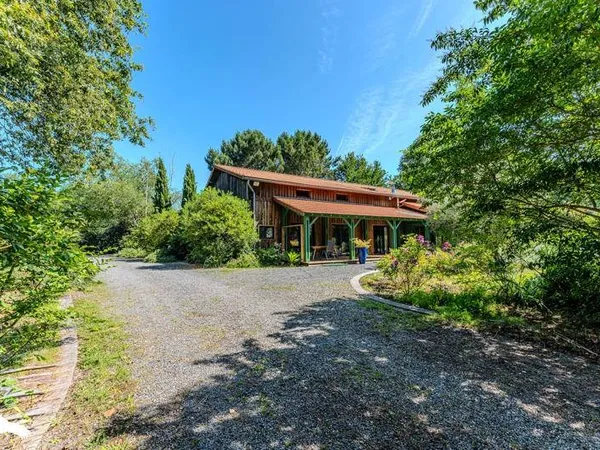 Maison 5 pièces 290 m²