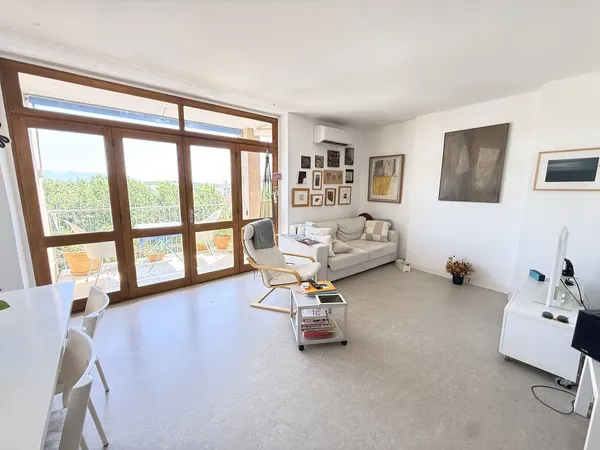 Bel Appartement 3 Pièces avec Terrasse, Ascenseur et vue dég