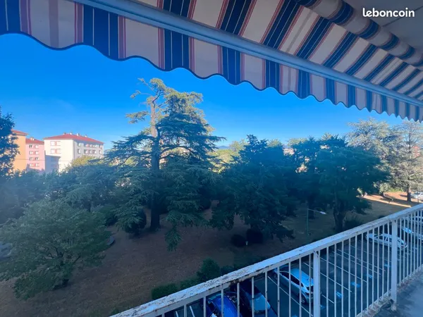 ROMANS 26 -APPARTEMENT T4 au calme- cuisine équipée- Parc sécurisé