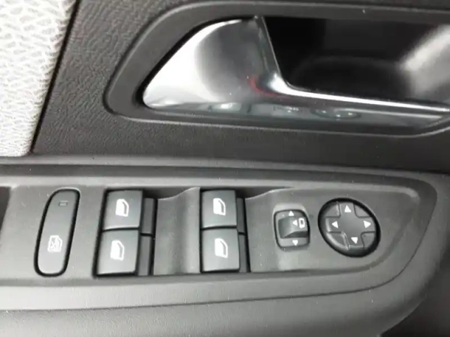Citroën C4 bluehdi 130 eat8 — photo 8