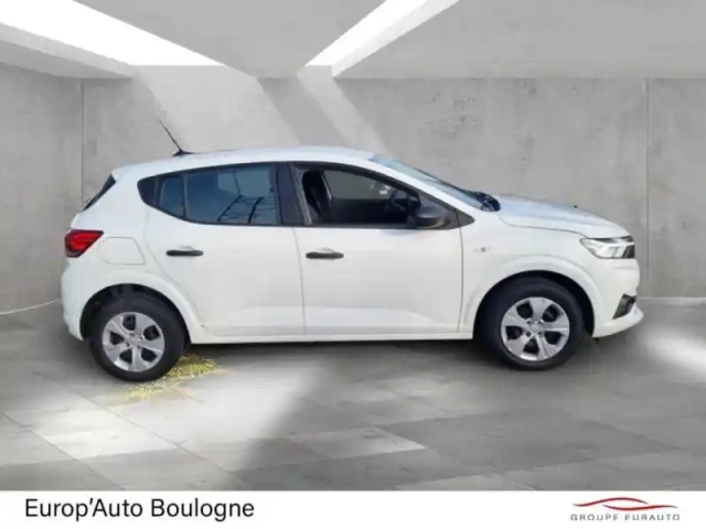 Dacia Sandero 1.0 eco-g 100ch essential — photo 4