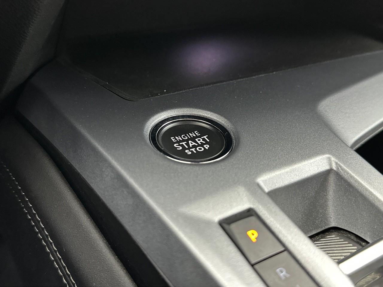 Peugeot 308 sw puretech 130ch s&s eat8 allure — photo 27