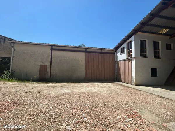 Hangar, batiment de stockage à louer