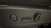 Peugeot 3008 HYBRID 225ch GT Pack e-EAT8 — photo 32