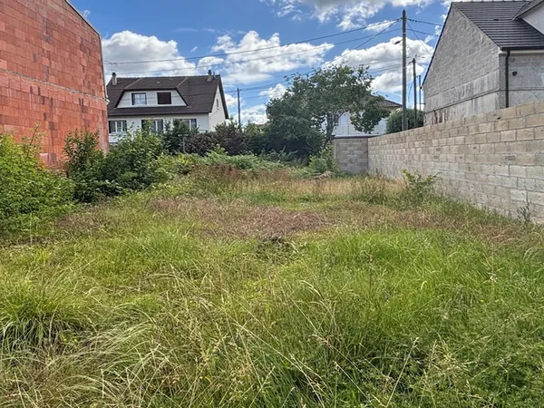 Terrain 283 m²