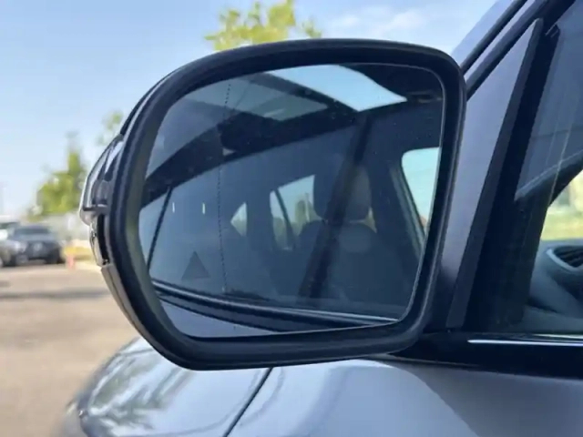Mercedes Gla 200 d amg line — photo 13