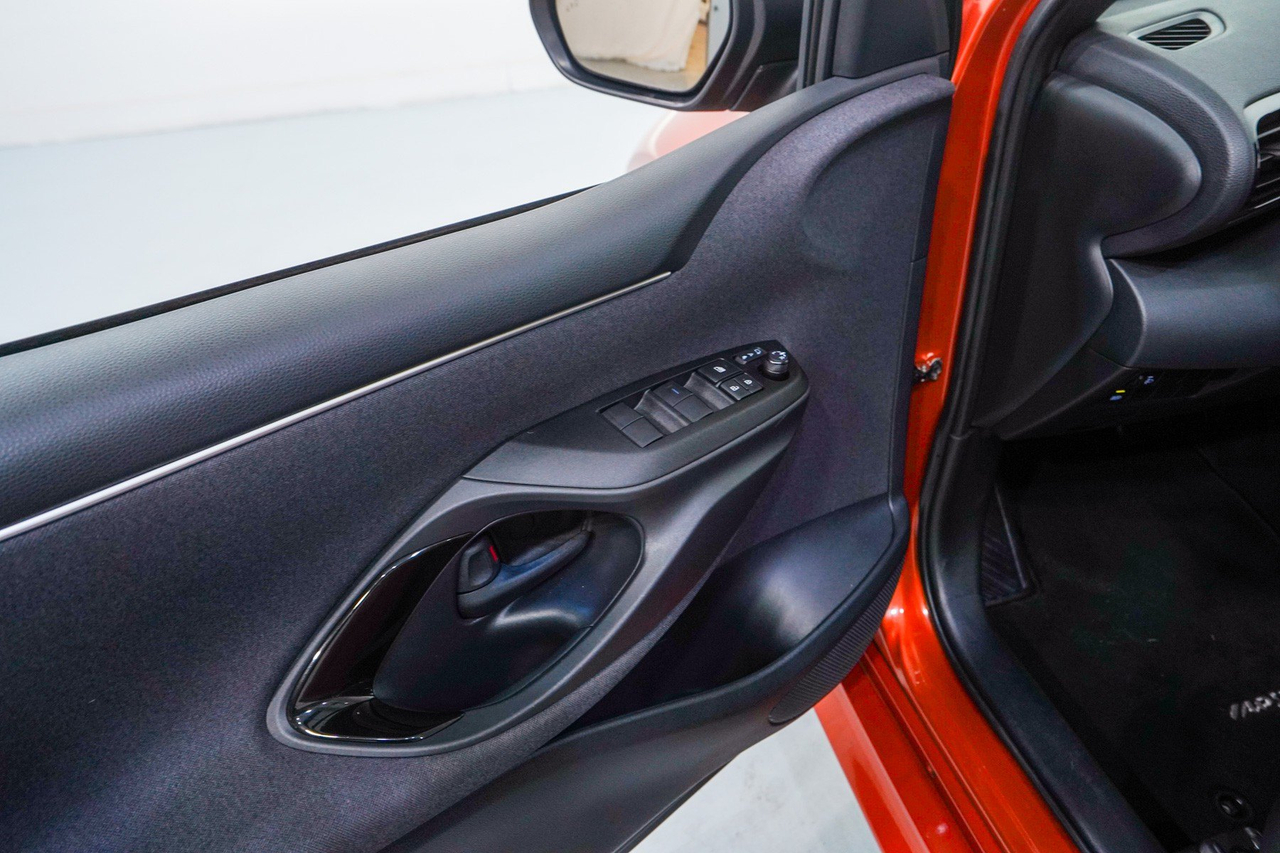 Toyota Yaris 4 — photo 16