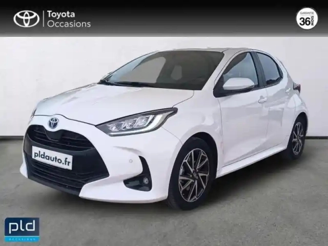 Toyota Yaris 116h design 5p my22 — photo 2