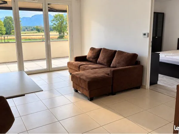 T2 meublé 46 m² / Reignier-Esery / Vue montagnes