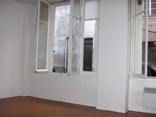 Studio 1 pièce 26 m²