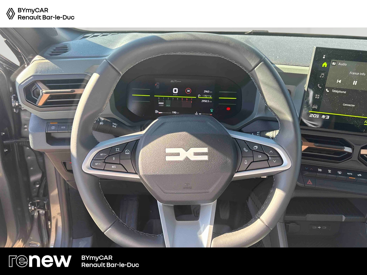 Dacia Duster Mild Hybrid 140 — photo 10