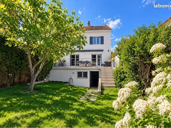 Chatou - maison familiale rénovée - 187 m² - 6 chambres - sous-sol de 119 m² - terrasse 50 m²