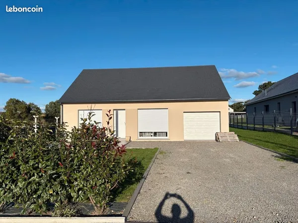 Maison à louer à Messei
