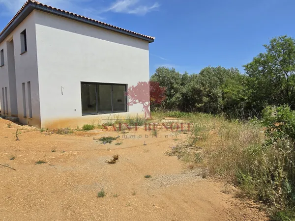 A VENDRE SECTEUR GIGNAC VILLA NEUVE RT2020 de TYPE T5 de 151