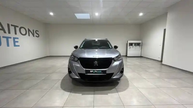 Peugeot 2008 puretech 100 s&amp;s bvm6 — photo 2