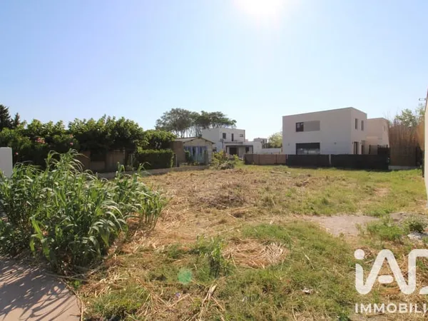 Terrain 423 m²