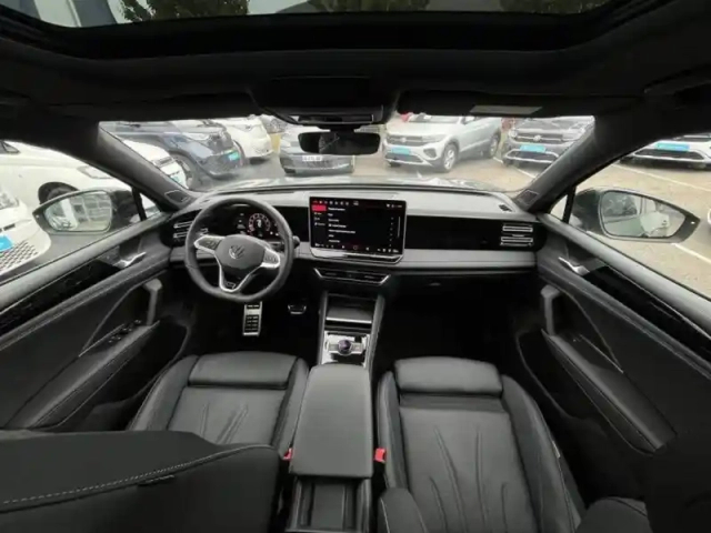 Volkswagen Tiguan 1.5 etsi 150ch dsg7 — photo 6