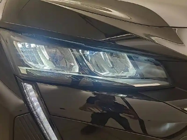 Peugeot 408 puretech 130 ch s&amp;s eat8 — photo 16