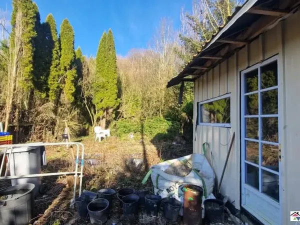 Terrain 708 m²